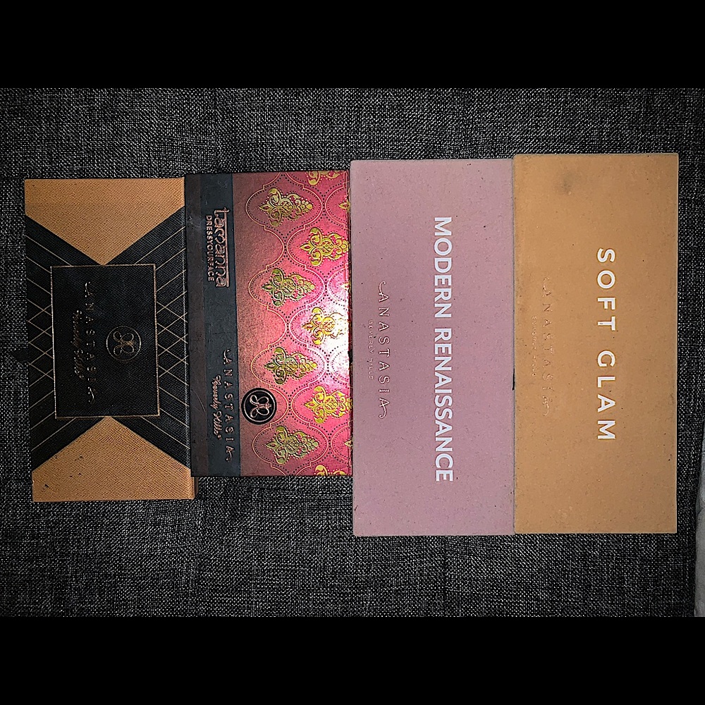 Palettes SOLD.